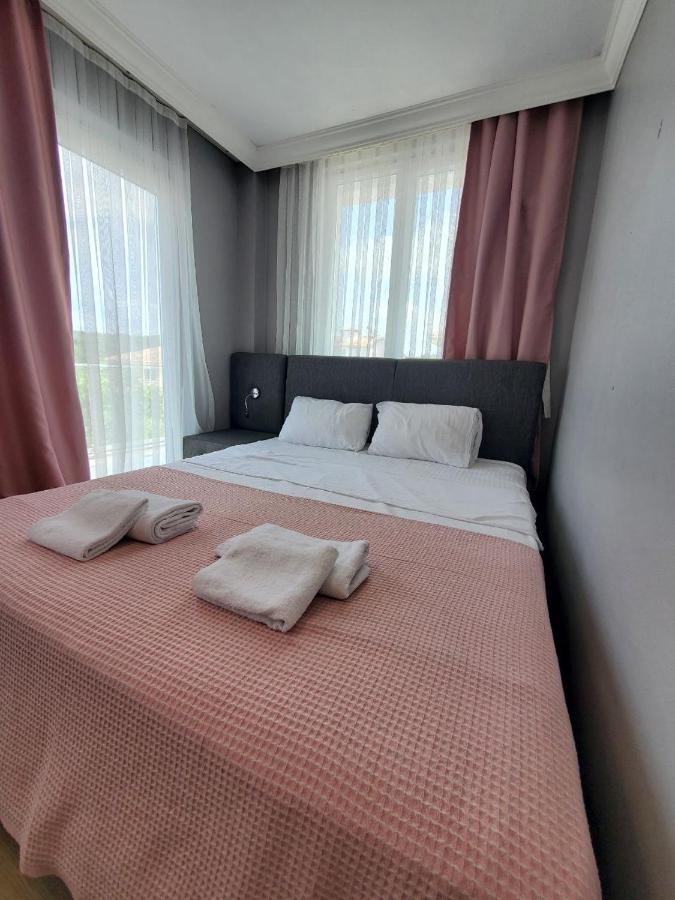 5 Mins To Airport Private Villa Room Стамбул Екстер'єр фото