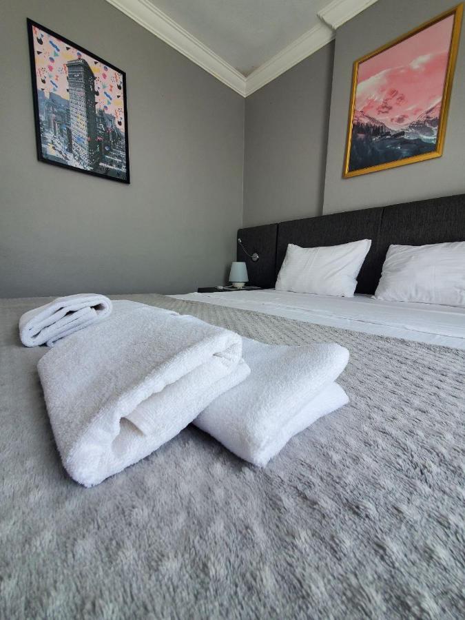 5 Mins To Airport Private Villa Room Стамбул Екстер'єр фото